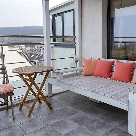 Modern Comfort & Vintage Charm With Panoramic View By Flat Mаnаger *