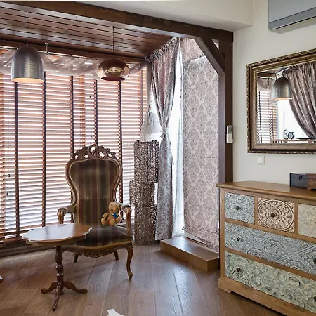 Apartment Modern Comfort & Vintage Charm With Panoramic View By Flat Mаnаger *
