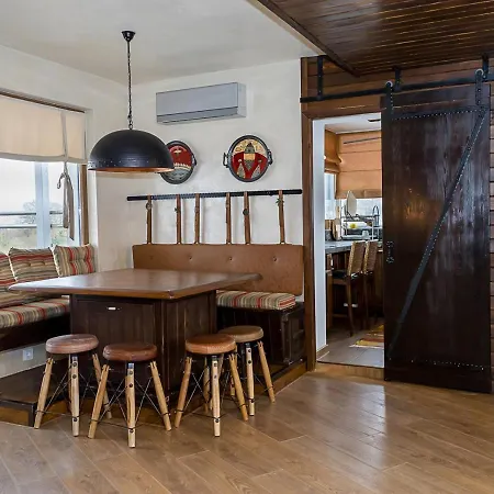 Apartment Modern Comfort & Vintage Charm With Panoramic View By Flat Mаnаger *
